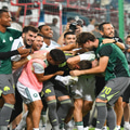 Είμαστε στην κορυφή απ' την πυραμίδα
