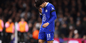 Joao_Felix_Chelsea_Fulham_react_walk_off_2022-23.png