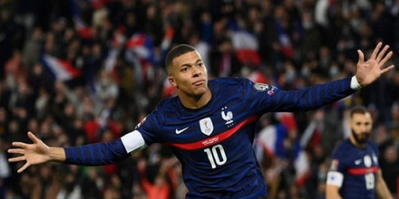 Nations League: Ο Εμπαπέ αρνήθηκε να φωτογραφηθεί με φανέλα της Γαλλίας! 1636882336922-mbappe_194754.jpg