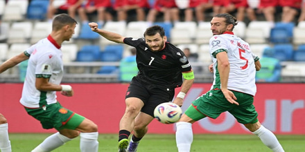 Τα βάζουν, αφού είναι αδιάφορες...