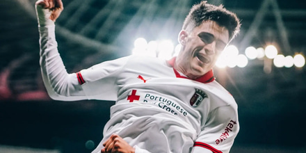 Επαγγελματικό διπλό!