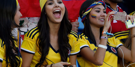 colombia fans.jpg