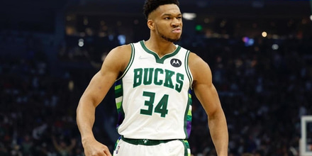 giannis-antetokounmpo-usatsi-bucks.jpg