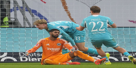 Τα δικά μας τα εξ’ αναβολής...