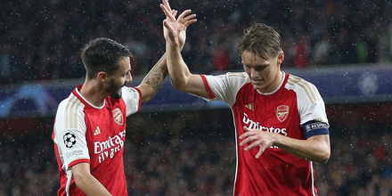 London, baby! Martin-Odegaard-scored-Arsenals-fourth-v-PSV.jpg