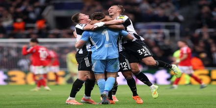 Μα θα 'τανε ψέμα αν δεν σ' αγαπούσα NEWCASTLE.png