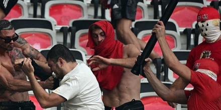 Νις- Κολωνία: Σοβαρά επεισόδια, σε κρίσιμη κατάσταση οπαδός! (vids) nice-cologne_193047.jpg