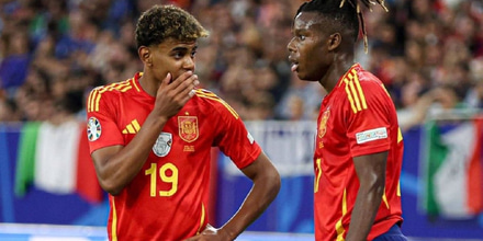 Διπλασιάζει ο συνονόματος… Nico-Williams-surpris-par-cette-attitude-de-Lamine-Yamal-Comment-peut-il-faire-ca-voici-ce-qui-sest-passe.jpeg