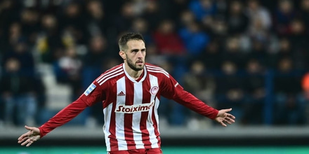 Ιωνικός-Ολυμπιακός 0-2: Με γκολάρες στο -3 από την ΑΕΚ οι «ερυθρόλευκοι» olimpiakos.jpg