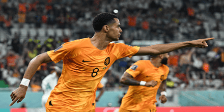 «Ιπτάμενοι Ολλανδοί» και ένα... βολικό «Χ»!