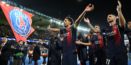 PARIS FC.jpg