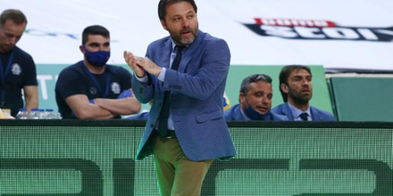 Παναθηναϊκός: Σερέλης και με τη βούλα στον πάγκο serelis.jpg